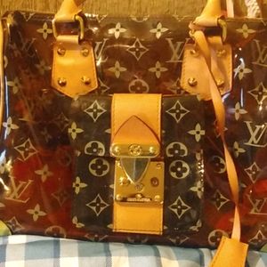 Loui vuitton purse